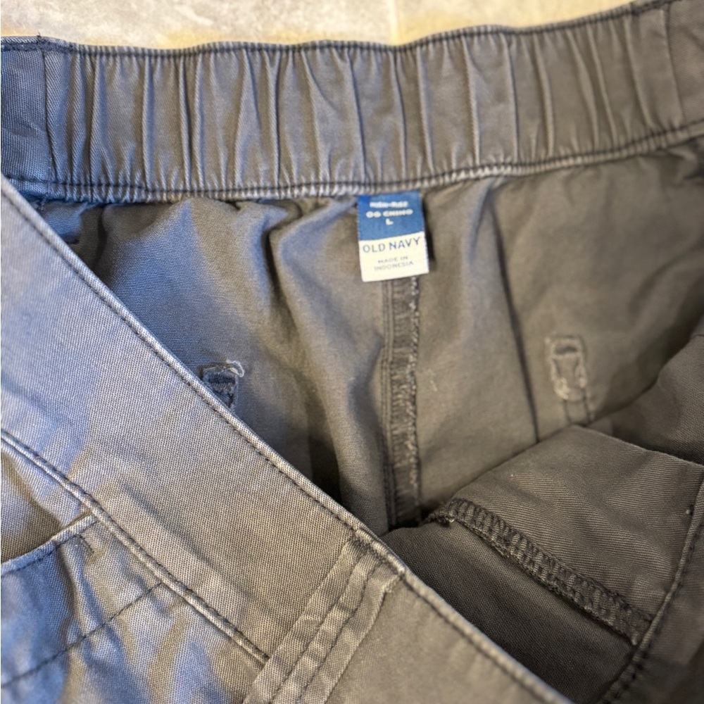 Old Navy Women’s Charcoal OG Chinos Large - Picture 3 of 4